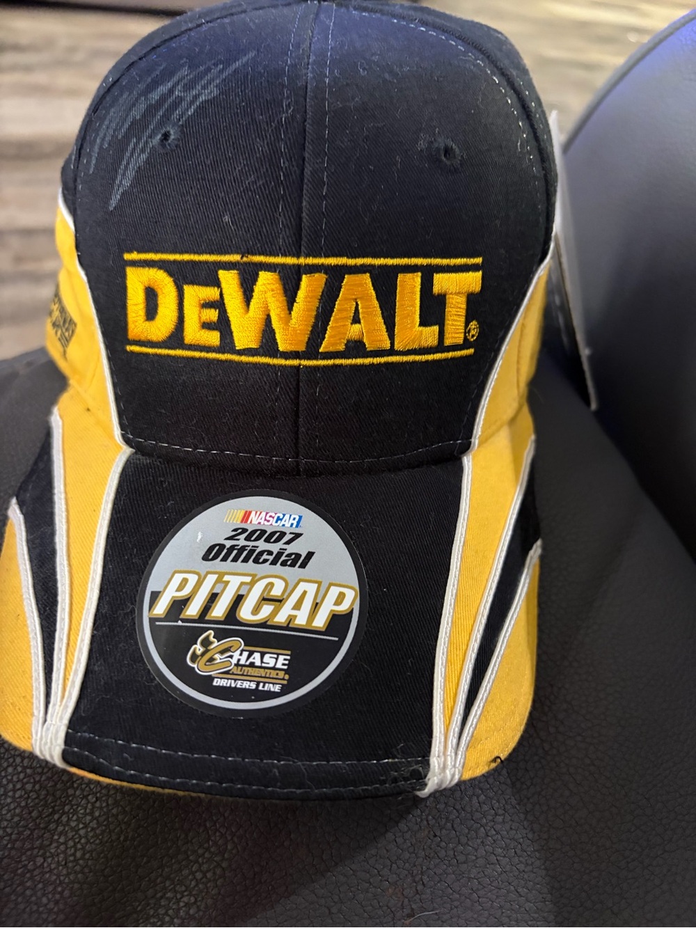 VTG 2007 Nascar Dewalt Racing Pit Cap Hat Roush #17 Y2K NWT Signed